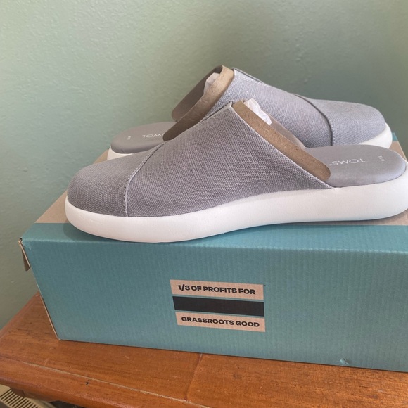 Toms Alpargata Mallow Mule Sneaker 9.5 Gray Casual Vacation Comfortable Slip On - Picture 4 of 7